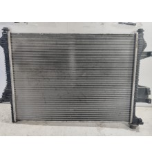 Радиатор охлаждения двигателя