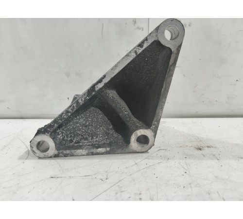 Кронштейн(крепление) двигателя передний левый