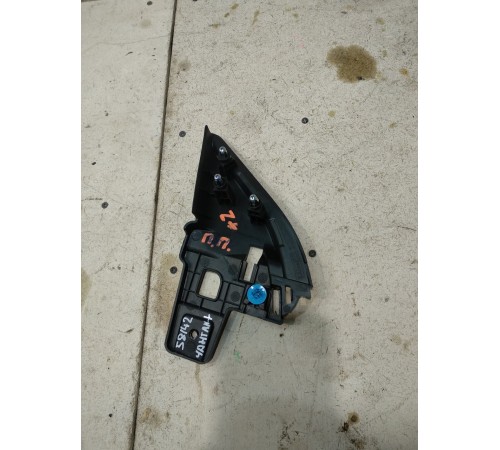 Накладка двери передней правой уголок внутренний