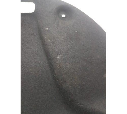 Обшивка крышки багажника