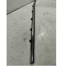 Уплотнитель стекла (задний правый наружный)