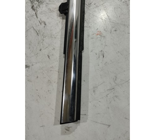 Уплотнитель стекла (задний правый наружный)