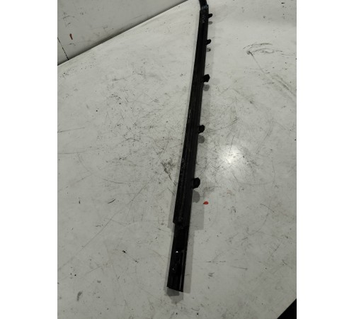 Уплотнитель стекла (задний правый наружный)