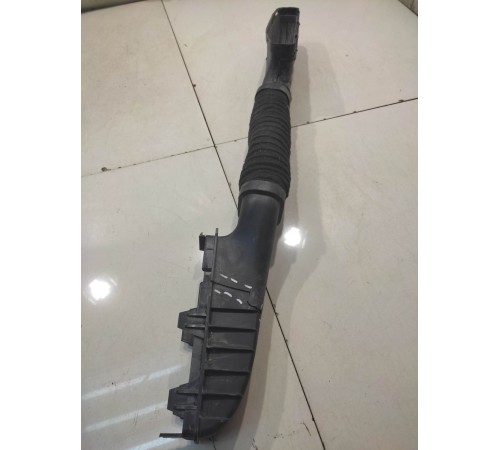 патрубок воздухозаборника