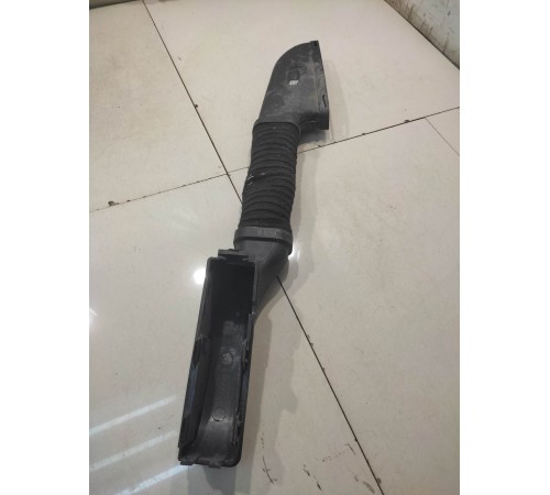 патрубок воздухозаборника