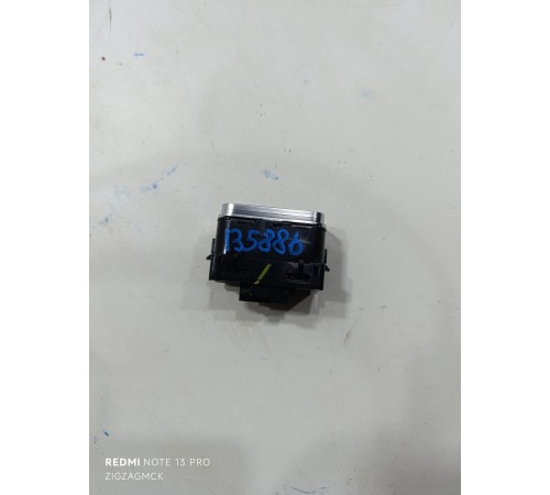 Кнопка стеклоподьемника задня правая