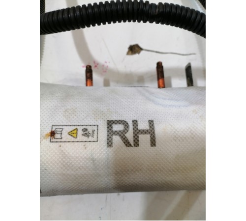 Подушка безопасности боковая в сиденье второго ряда