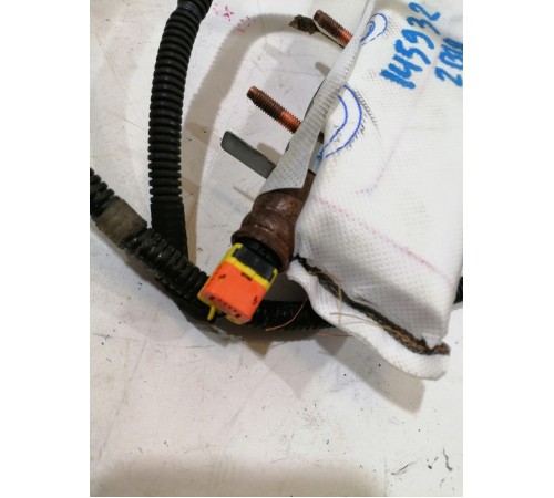 Подушка безопасности боковая в сиденье второго ряда