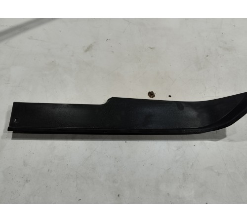Накладка (молдинг) крыла левая