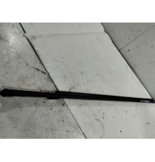 Уплотнитель стекла (передний левый внутренний)