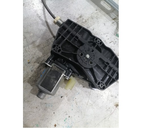 Стеклоподъемник двери задний левый