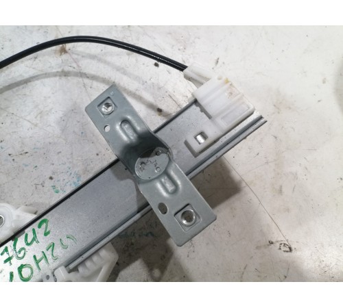 Стеклоподъемник двери задний левый