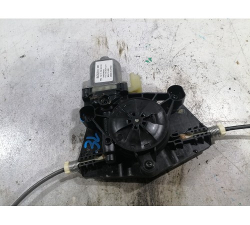 Стеклоподъемник двери задний левый