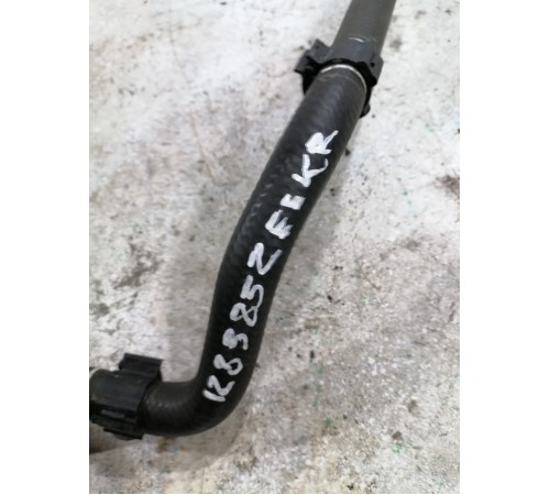 Патрубок системы охлаждения