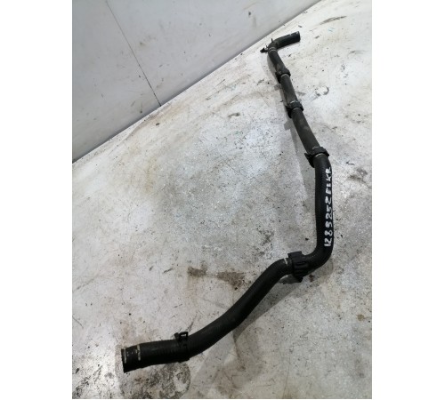 Патрубок системы охлаждения