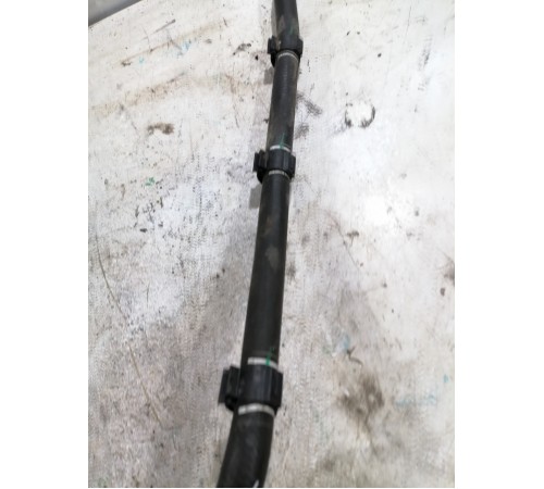 Патрубок системы охлаждения