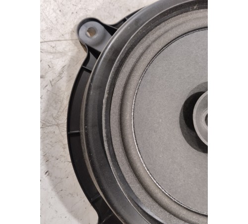 Динамик двери передний правый