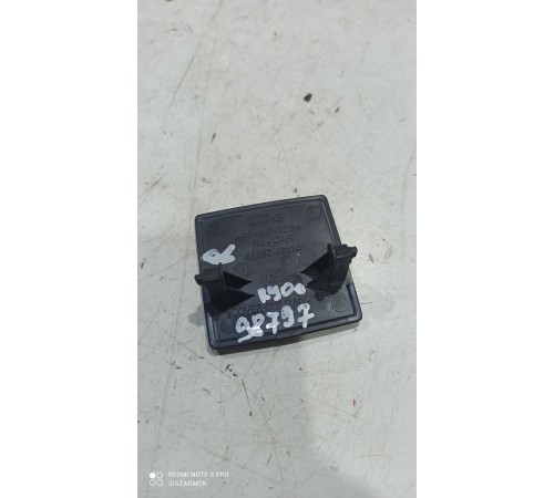 Заглушка крепления детского сиденья правая