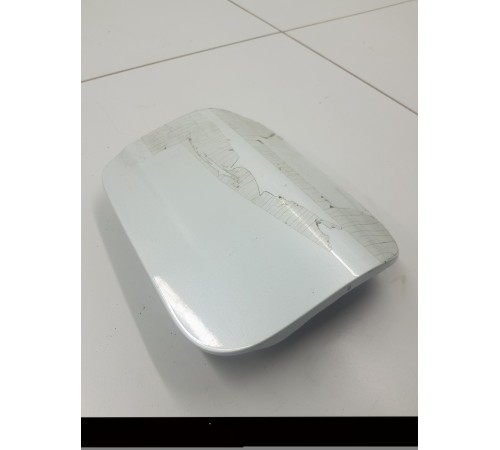 Лючок топливного бака