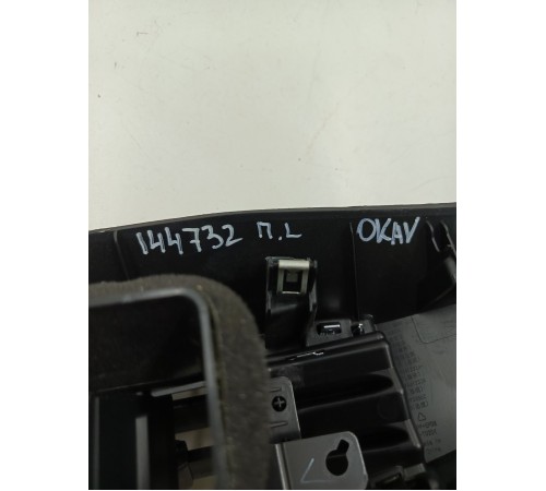 Дефлектор воздушный левый