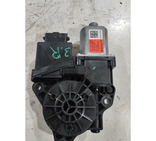 Моторчик стеклоподъемника задний правый