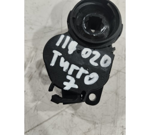 Моторчик привода заслонок отопителя