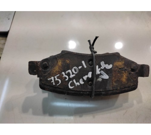 Тормозные колодки (задние, левые)