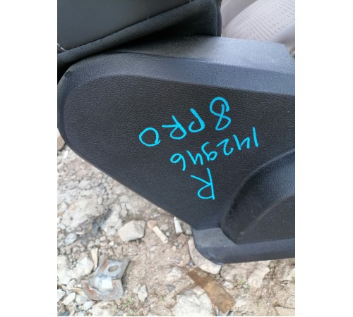 Сиденье переднее правое