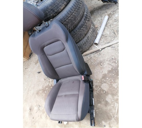 Сиденье переднее правое