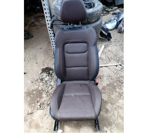 Сиденье переднее правое