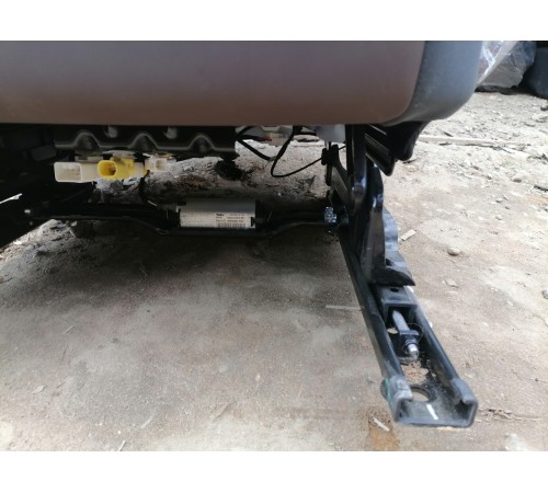 Сиденье переднее правое