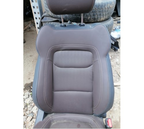 Сиденье переднее правое