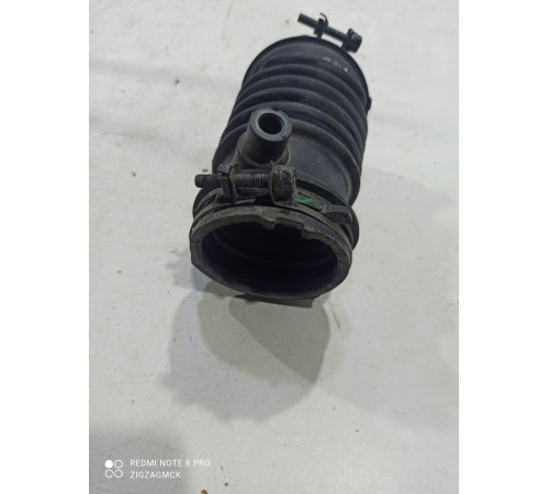 Патрубок воздушного фильтра