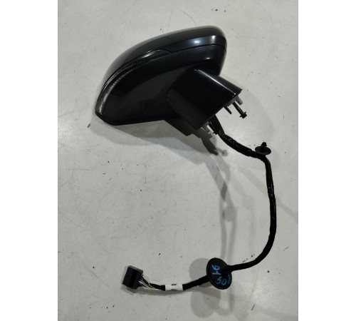 Боковое зеркало заднего вида (правое)