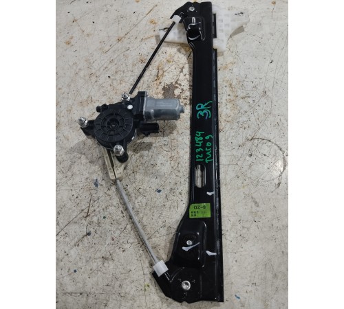 Стеклоподъемник задний правый