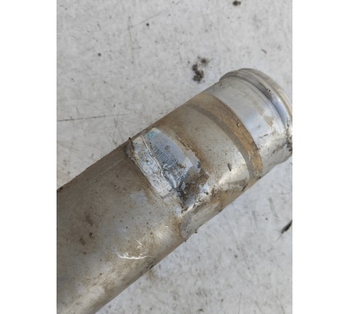 Трубка охлаждающей жидкости впускная