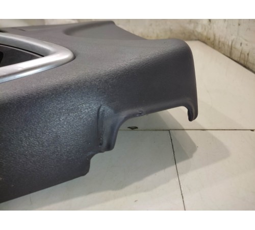 Обшивка двери (передняя, правая)