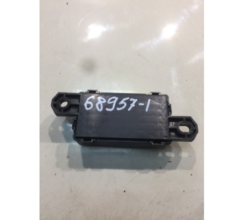 Электронный блок заднего сиденья