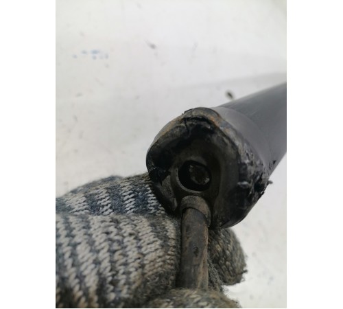 Амортизатор крышки багажника левый