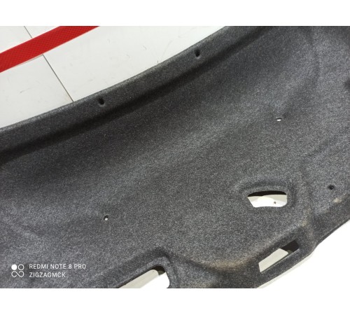 Обшивка крышки багажника