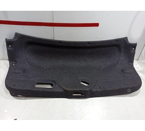 Обшивка крышки багажника