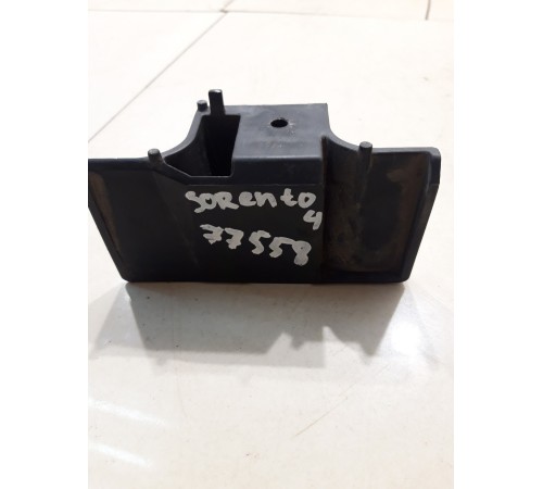 Кронштейн передний левый