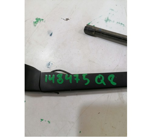 Поводок стеклоочистителя задний