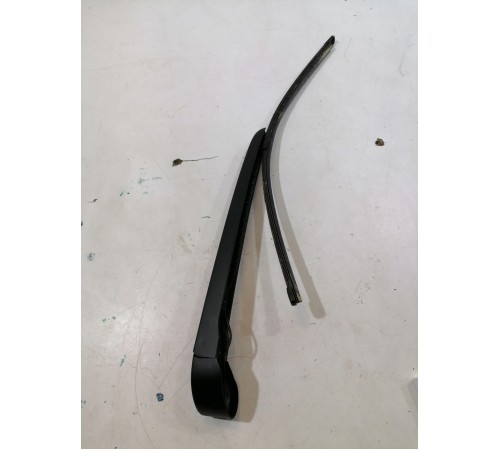 Поводок стеклоочистителя задний