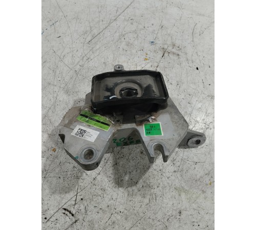 Подушка опора двигателя АКПП