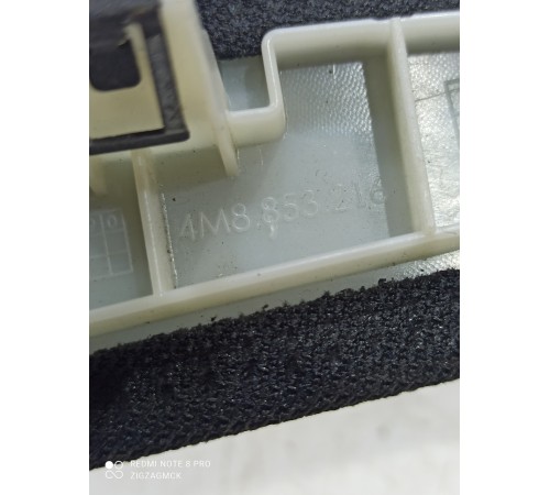 Обшивка крышки багажника (правая)