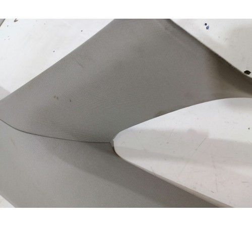 Обшивка лобового стекла правая