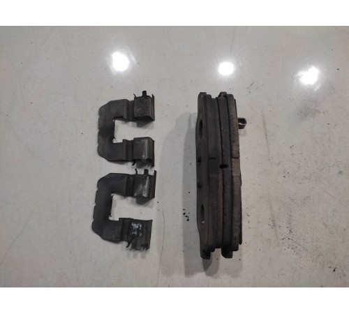 Колодки тормозные (задние левые)