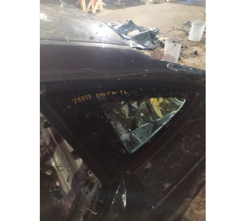 Глухое стекло (заднее, левое)