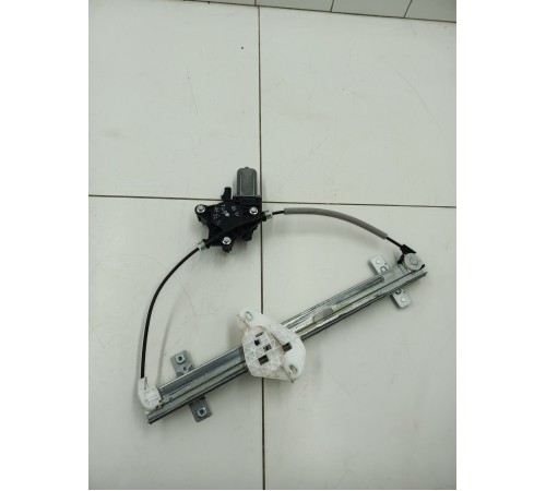 Стеклоподъемник двери передний левый